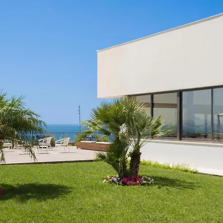 Hotel Torre Del Barone