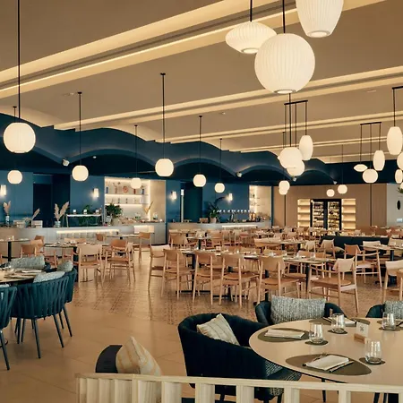 Mangia's Torre Del Barone & ホテル