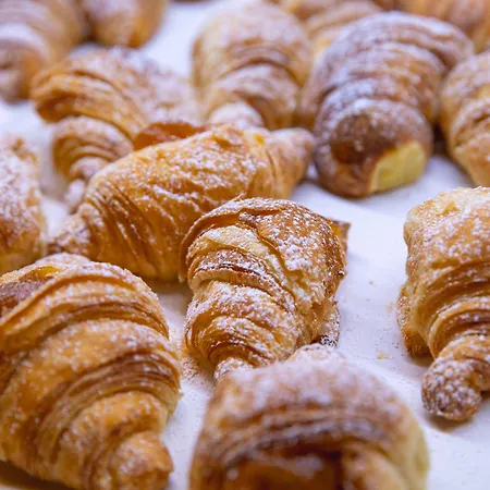 Mangia's Torre Del Barone & 5*